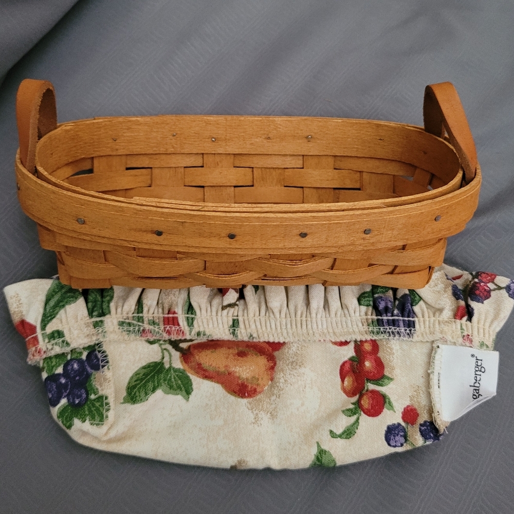 Longaberger 1992 Lavender Booking Basket with Liner - Picture 8 of 9